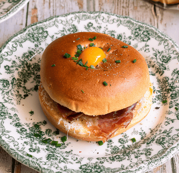 bagels aux oeufs